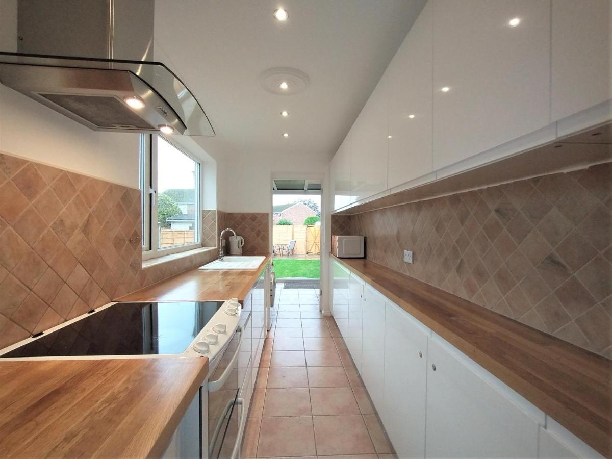 Willa Chipad Duo - Comfy House With Parking And Garden Chichester Zewnętrze zdjęcie