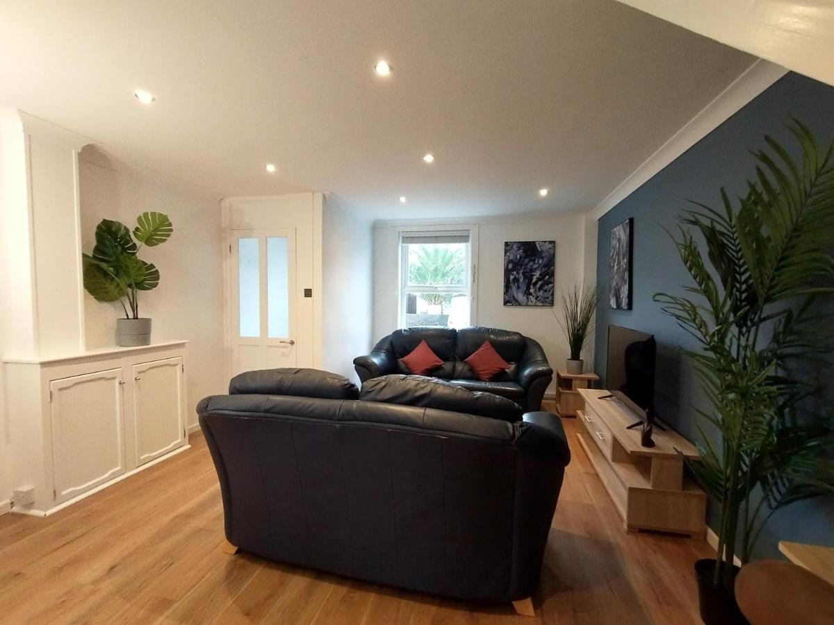 Willa Chipad Duo - Comfy House With Parking And Garden Chichester Zewnętrze zdjęcie