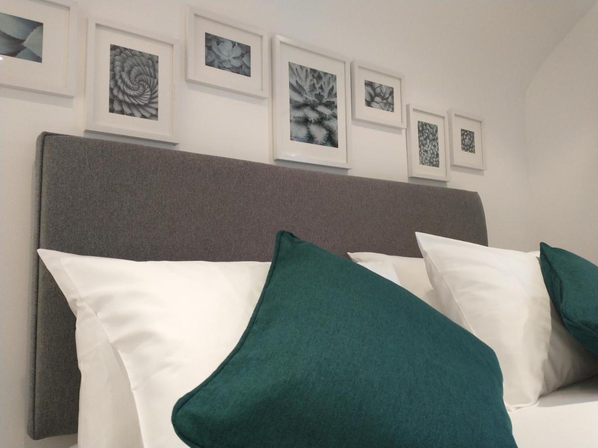 Willa Chipad Duo - Comfy House With Parking And Garden Chichester Zewnętrze zdjęcie